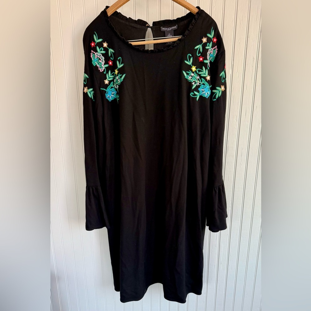 Chelsea & Theodore Floral Embroidered Dress Size 3X